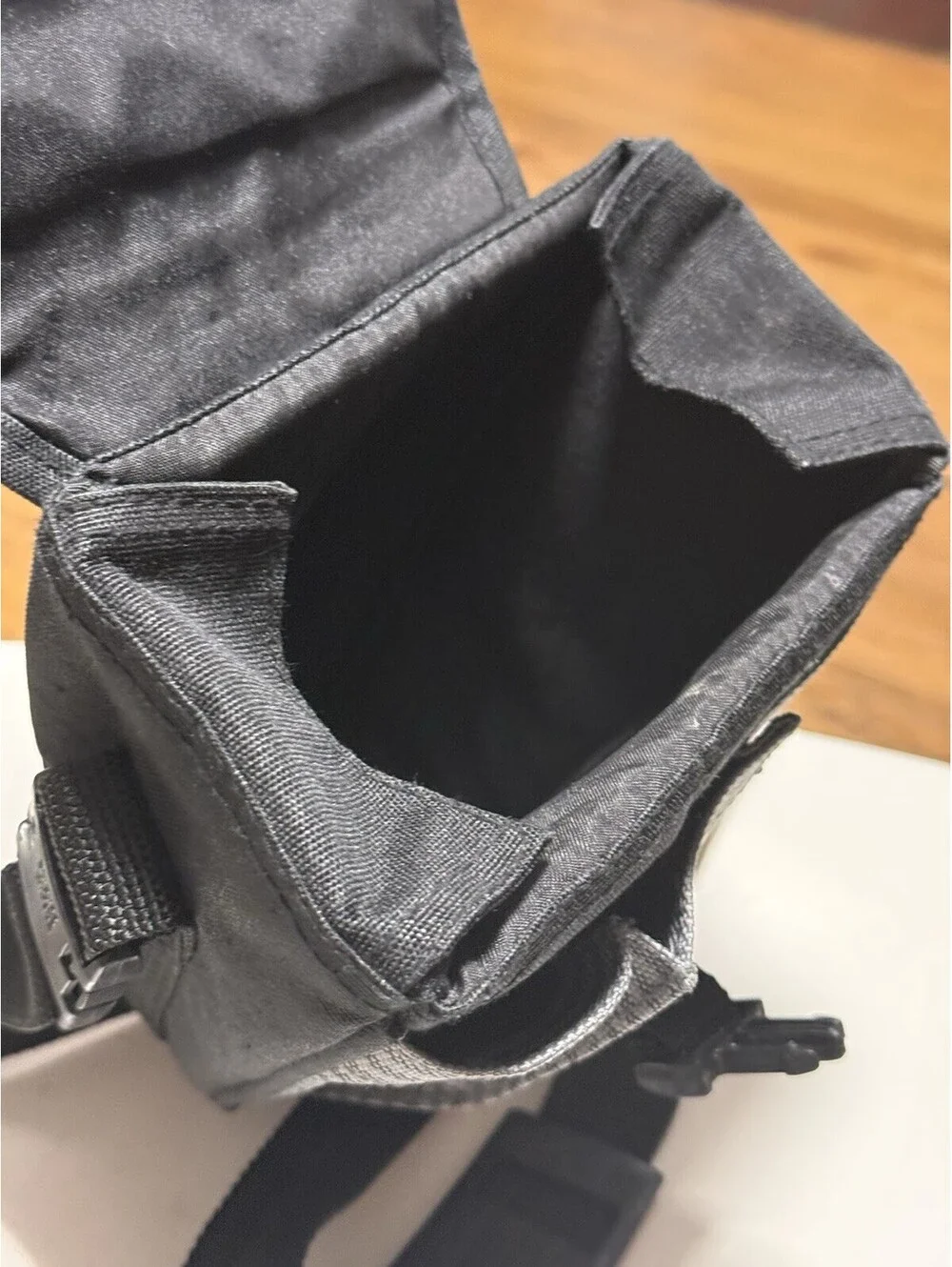 Vanguard Dexter 9 Camera Holster With Adjustable Shoulder Strap